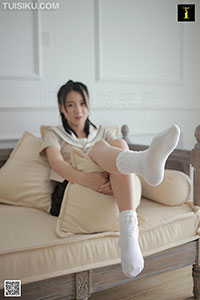 [IESS异思趣向] 2019.08.19 丝享家555：《小衫初尝JK棉袜》小衫 [80P-20M]_9