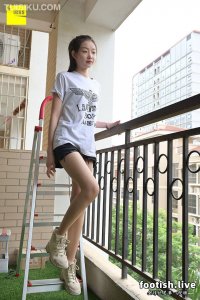 [IESS异思趣向] 2019.12.03 普惠集169 《腿霸的一组日常随拍》腿霸 [92P-125M]_3