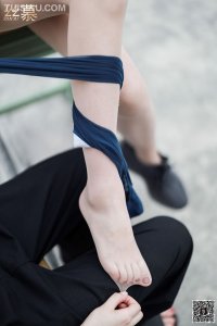 [丝慕天天一元] 2020.06.21 SM288 《天台玩丝两姐妹》米朵 [76P-105M]_8