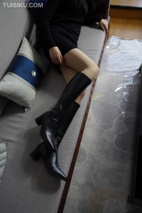 [袜小喵] 2020.12.23 KT264 《黑短裙与靴》 [98+1P-164M]_3