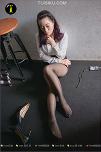 [IESS异思趣向] 2019.05.11 普惠集008 《穿袜子》范美美 [90P-154M]_7