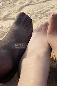 [妖精视觉] 2017.04.27 《暖阳下灰丝&黑丝的嬉戏》妖妖 [73P-58M]_8
