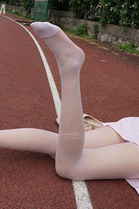 [妖精视觉] 2018.06.22 《运动场的白丝袜》甜甜 [60P-52M]_2