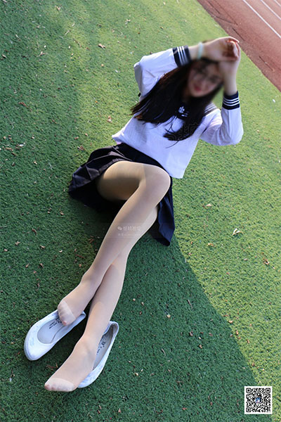 [妖精视觉] 2018.08.19 《运动场，足尖加固肉丝袜》甜甜 [55P-57M]