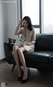 [绅士摄影] 2021.05.10 依婷 [51+1P-35M]_1