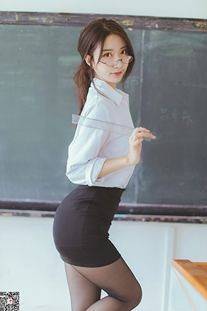 [LISS丽丝映像] NO.024 《丝滑情节的教师》 [127P-910M]_7