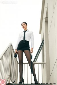 [妖精社] 2021.08.02 V2019 《梓晨-天台女王》 [29P-111M]_7