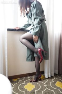 [袜小喵] 2021.12.22 KT331 《风衣》 [67+1P-117M]_4