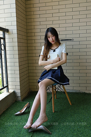 [IESS异思趣向] 2021.06.05 丝享家823：《长腿少女 新人报道》怡怡 [90P-173M]_5