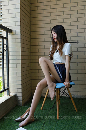 [IESS异思趣向] 2021.06.05 丝享家823：《长腿少女 新人报道》怡怡 [90P-173M]_7