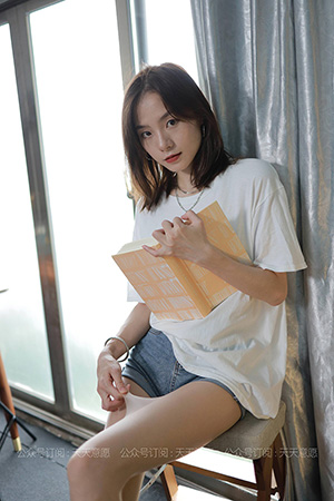 [IESS异思趣向] 2021.08.03 丝享家878：《邻家少女爱看书》小六 [100P-85M]_1