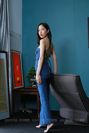 [IESS异思趣向] 2021.08.04 丝享家879：《美背库里丝》美子 [99P-180M]_4