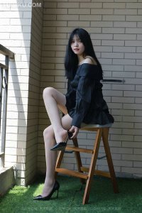 [IESS异思趣向] 2021.08.23 丝享家898：《一字肩短裙》小七 [90P-133M]_8