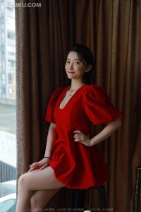 [IESS异思趣向] 2021.12.31 丝享家979：《跨年夜性感红裙》秋秋 [90P-100M]_3