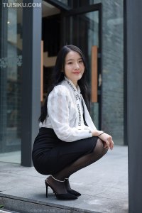 [IESS异思趣向] 2022.01.02 丝享家980：《性感OL窄裙》婉萍 [90P-100M]_9