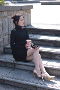 [IESS异思趣向] 2022.02.09 丝享家1013：《黑色包臀裙》婉萍 [90P-105M]_9