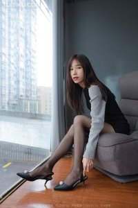 [IESS异思趣向] 2022.02.15 丝享家1018：《沙发上的黑丝》美子 [97P-103M]_6