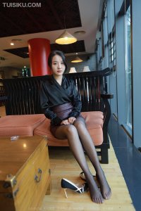 [IESS异思趣向] 2022.03.27 丝享家1052：《褐色皮裙》婉萍 [89P-101M]_9