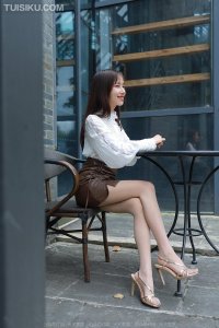 [IESS异思趣向] 2022.04.06 丝享家1061：《金色凉鞋》美子 [84P-96M]_1