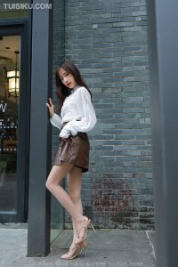 [IESS异思趣向] 2022.04.06 丝享家1061：《金色凉鞋》美子 [84P-96M]_9