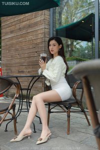 [IESS异思趣向] 2022.04.19 丝享家1072：《白色包臀裙》小宝 [87P-100M]_1