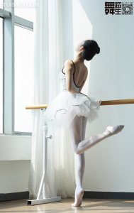 [舞蹈生日记] No.106 阳光芭蕾 [45P-301M]_3