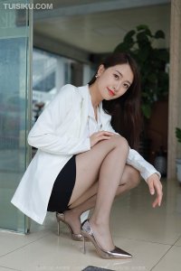 [IESS异思趣向] 2022.05.12 丝享家1092：《冷艳黑丝》小婕 [82P-81M]_5