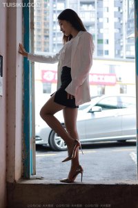 [IESS异思趣向] 2022.05.12 丝享家1092：《冷艳黑丝》小婕 [82P-81M]_7