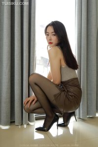 [IESS异思趣向] 2022.09.26 丝享家1209：《黑丝御姐》小金 [88P-92M]_4