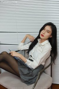 [IESS异思趣向] 2022.10.27 丝享家1236：《红色高跟鞋》胆胆 [95P-117M]_8
