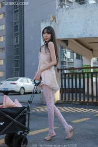 [IESS异思趣向] 2022.12.23 丝享家1285：《长腿推车》团团 [84P-91M]_6