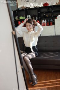 [IESS异思趣向] 2022.12.25 丝享家1286：《镜前佳人》小婕 [83P-83M]_2