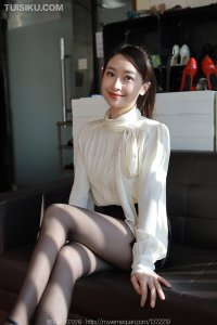 [IESS异思趣向] 2022.12.25 丝享家1286：《镜前佳人》小婕 [83P-83M]_3