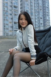 [IESS异思趣向] 2023.02.21 丝享家1336：《户外OL》婉萍 [88P-106M]_1