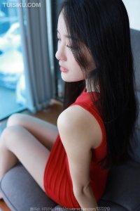 [IESS异思趣向] 2023.03.10 丝享家1351：《红色包臀裙》婉萍 [89P-100M]_4