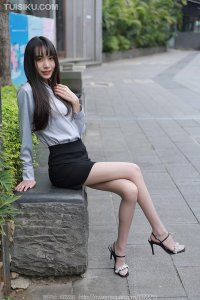 [IESS异思趣向] 2023.03.17 丝享家1357：《楼梯上的美人》团团 [92P-94M]_2