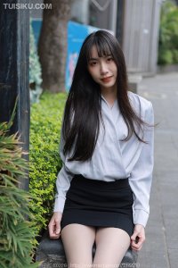 [IESS异思趣向] 2023.03.17 丝享家1357：《楼梯上的美人》团团 [92P-94M]_4