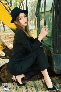 [Ligui丽柜] 2023.04.10 《野外柑丝》心心 [59+1P-79M]_1
