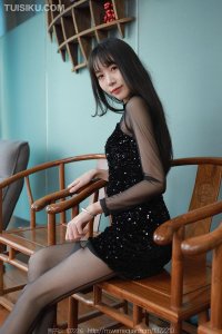 [IESS异思趣向] 2023.05.04 丝享家1398：《亮片黑丝裙》团团 [83P-99M]_2