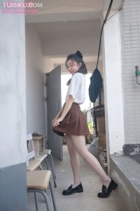 [MSLASS梦丝女神] 2022.04.11 《新模张小雪 丝袜JK小格调》 [59+1P-264M]_9