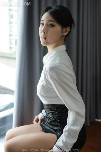 [IESS异思趣向] 2023.10.01 丝享家1526：《不开灯的房间》小宝 [77P-74M]_3