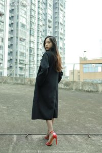 [IESS异思趣向] 2023.12.06 丝享家1583：《黑衣园丁》美子 [82P-96M]_1