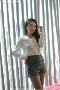 [IESS异思趣向] 2024.03.11 丝享家1665：《黑丝凉鞋》小婕 [87P-92M]_1
