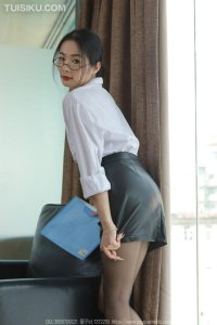 [IESS异思趣向] 2024.05.03 丝享家1711：《文件管理员》小金 [86P-71M]_6