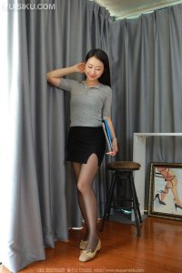 [IESS异思趣向] 2024.05.05 丝享家1712：《嘿丝短裙（下）》小婕 [88P-81M]_5