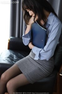 [IESS异思趣向] 2024.06.03 丝享家1737：《黑丝OL》团团 [84P-84M]_3