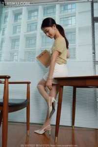[IESS异思趣向] 2024.09.23 丝享家1833：《白色短裙-下》小婕 [85P-73M]_5