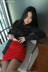 [IESS异思趣向] 2024.10.13 丝享家1850：《黑丝红裙-下》兔兔 [78P-63M]_2
