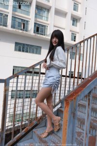 [IESS异思趣向] 2024.11.08 丝享家1873：《蓝色短裙-上》婉萍 [81P-92M]_1