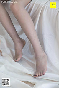 [IESS异思趣向] 2018.12.12 丝享家379：《九妹碎花裙灰丝》九妹 [89P-33M]_1